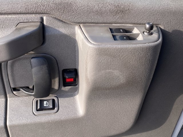 Certified 2025 Chevrolet Express 3500 Extended w/ Driver Convenience Package RWD image 9