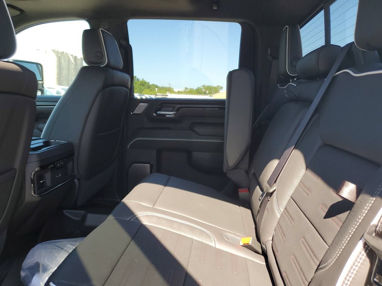 New 2026 GMC Sierra 2500 AT4X AWD/4WD image 12