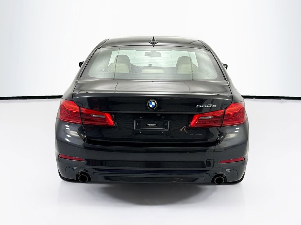 Used 2019 BMW 530e w/ Convenience Package image 6