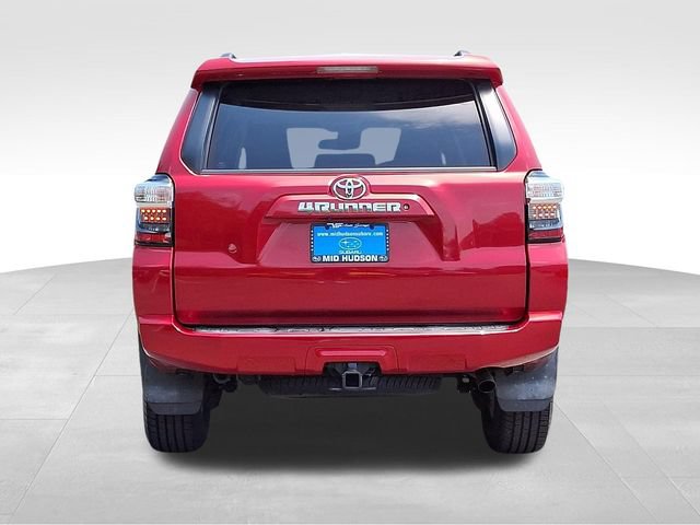 Used 2020 Toyota 4Runner SR5 AWD/4WD image 5