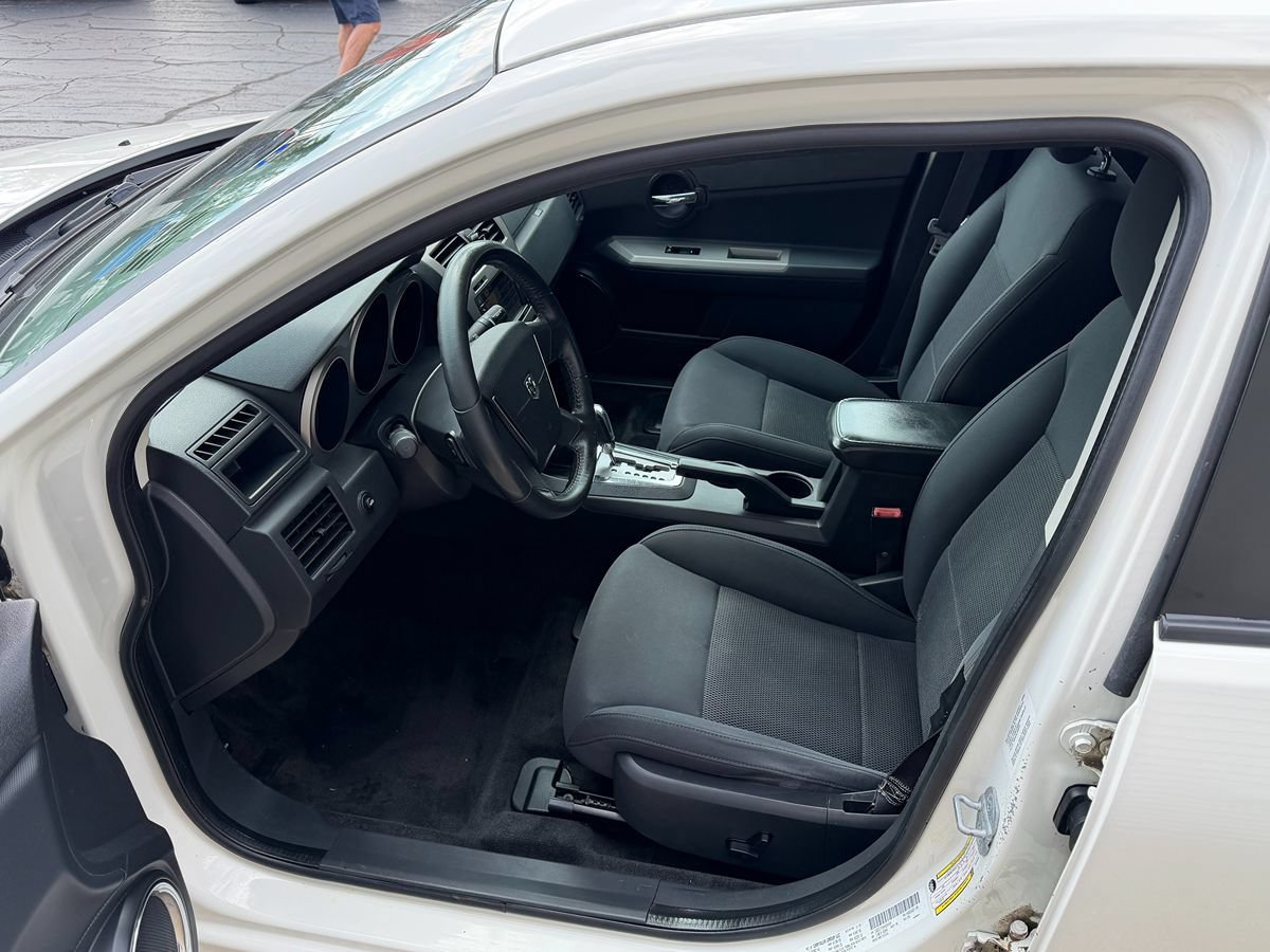 Used 2010 Dodge Avenger Express FWD image 4