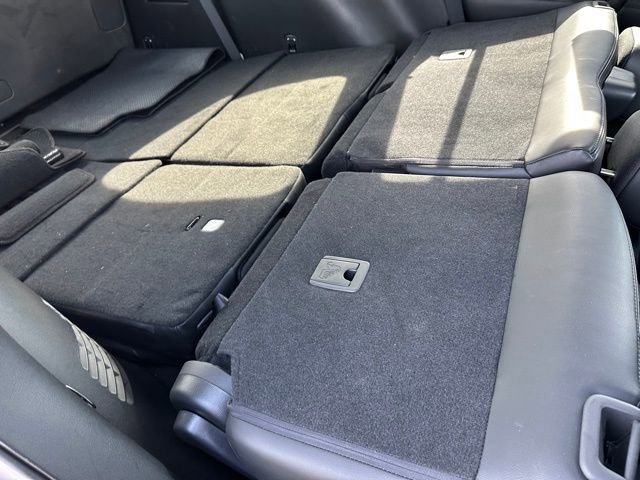 Used 2024 Nissan Armada SL image 9