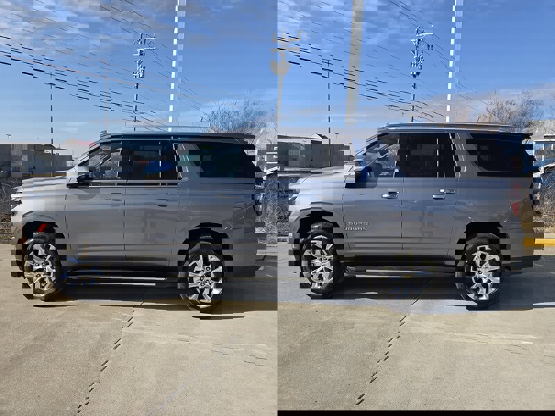 Used 2021 Chevrolet Suburban Premier image 6