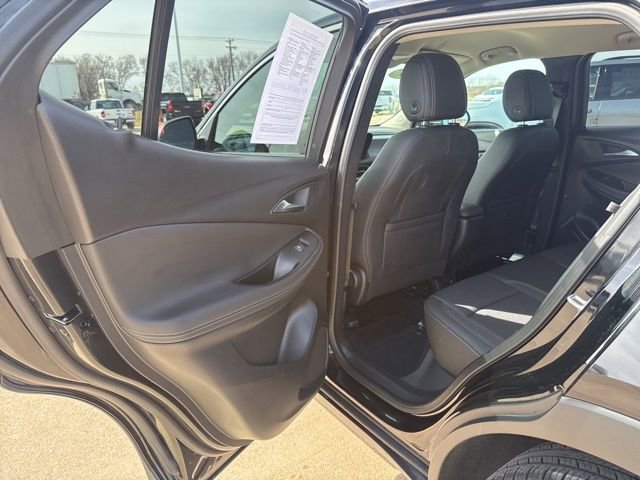 Used 2025 Buick Encore GX Preferred image 32