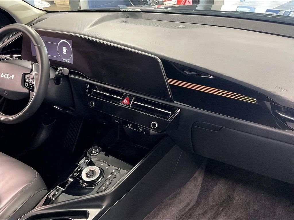 Used 2025 Kia Niro Wind w/ Wind Preserve Package FWD image 14