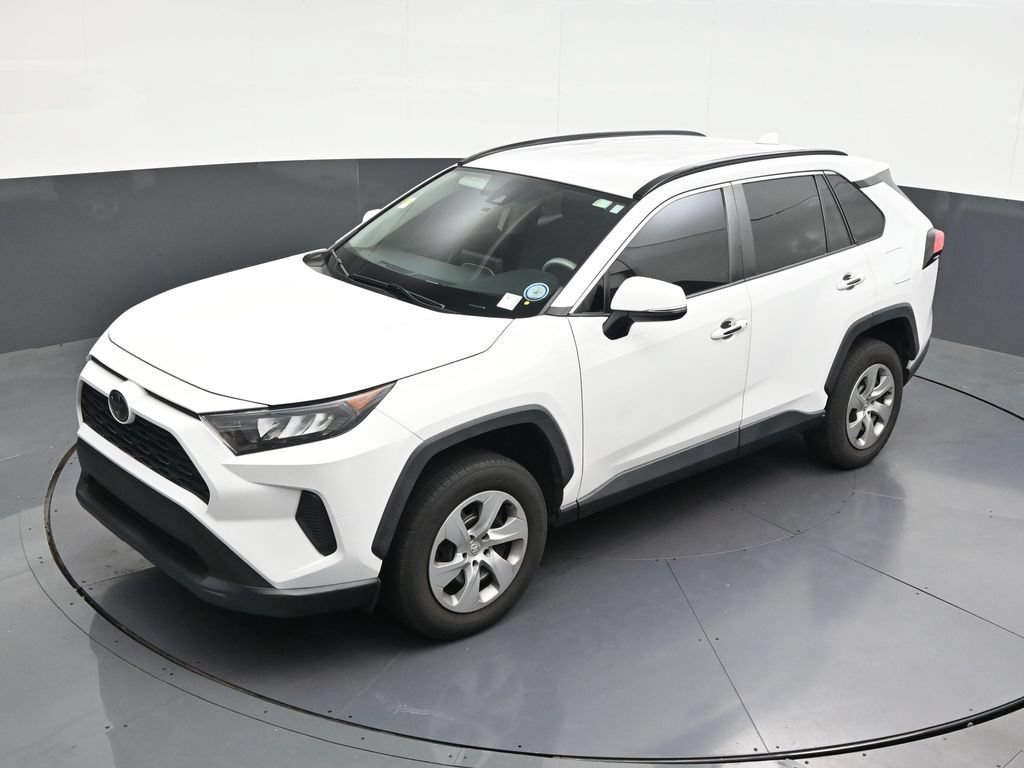 Used 2020 Toyota RAV4 LE FWD image 15