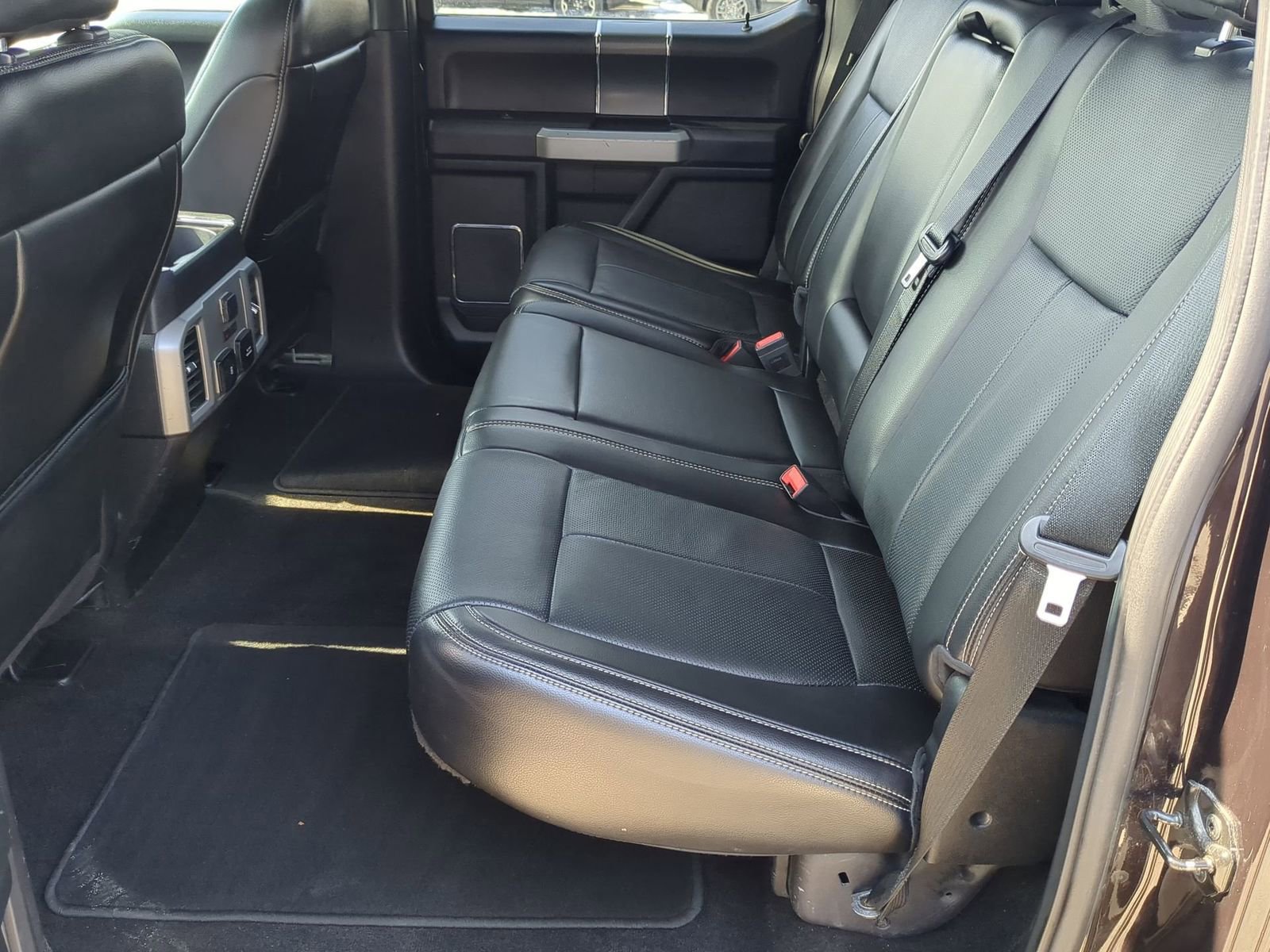 Used 2018 Ford F150 Lariat w/ Equipment Group 502A Luxury image 25