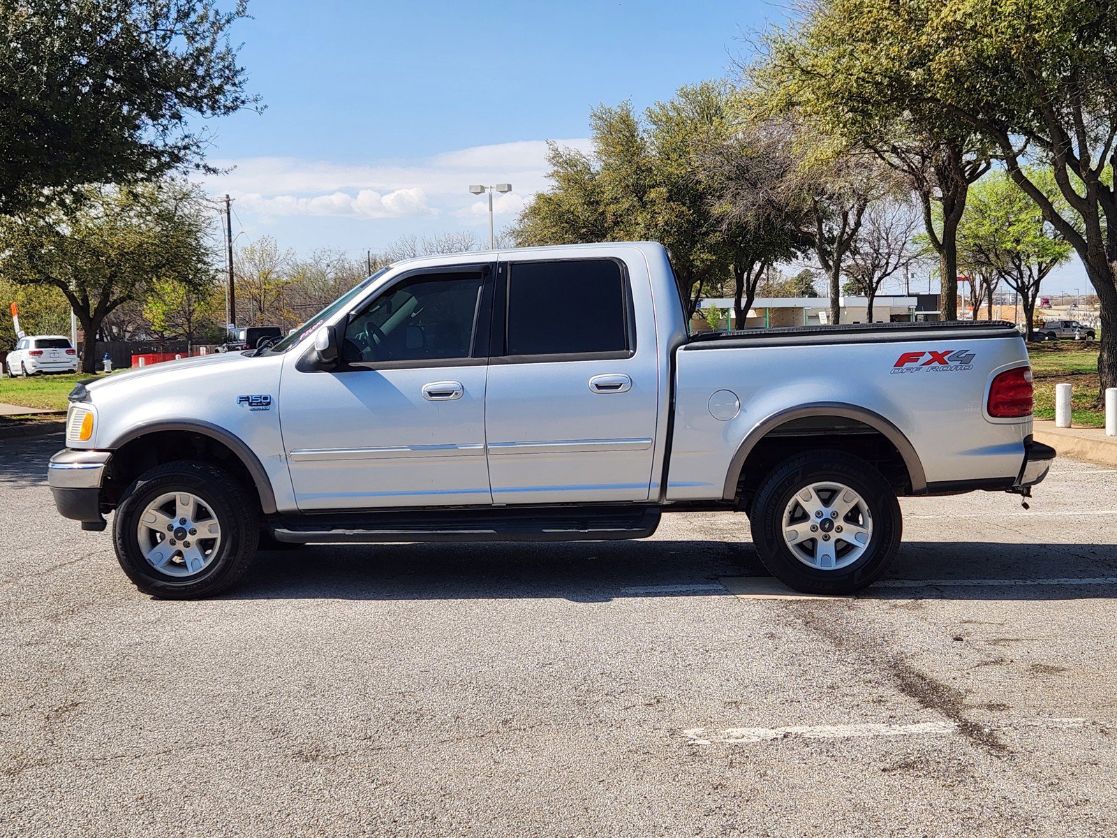 Used 2002 Ford F150 XLT image 3