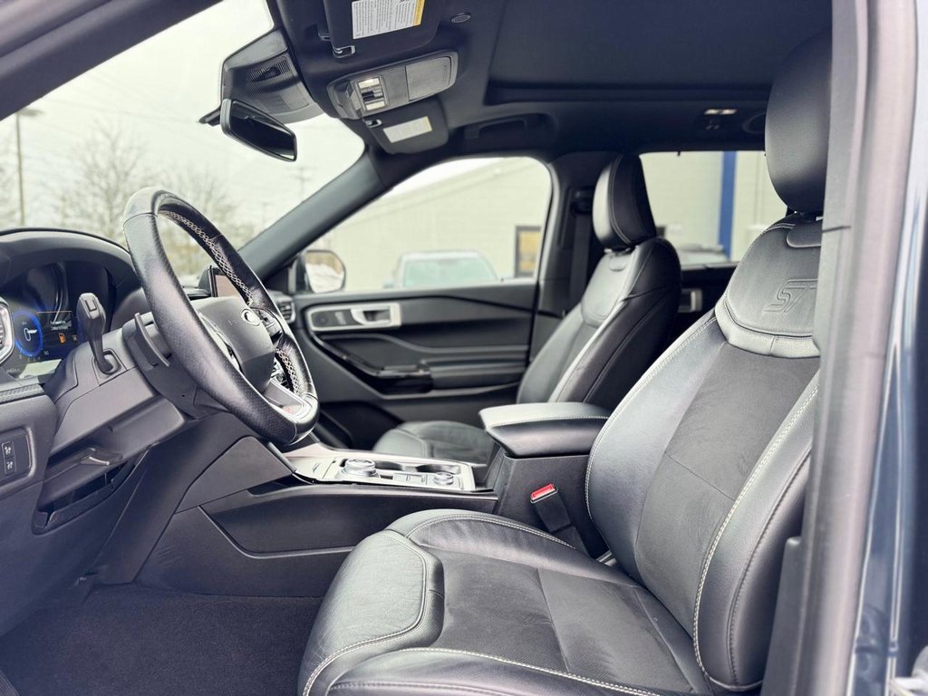 Used 2022 Ford Explorer ST image 13