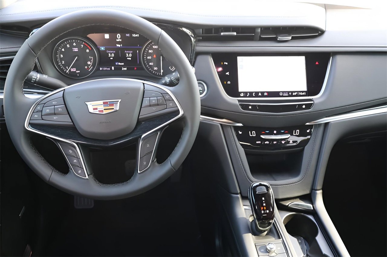 New 2025 Cadillac XT5 Premium Luxury w/ Technology Package image 15