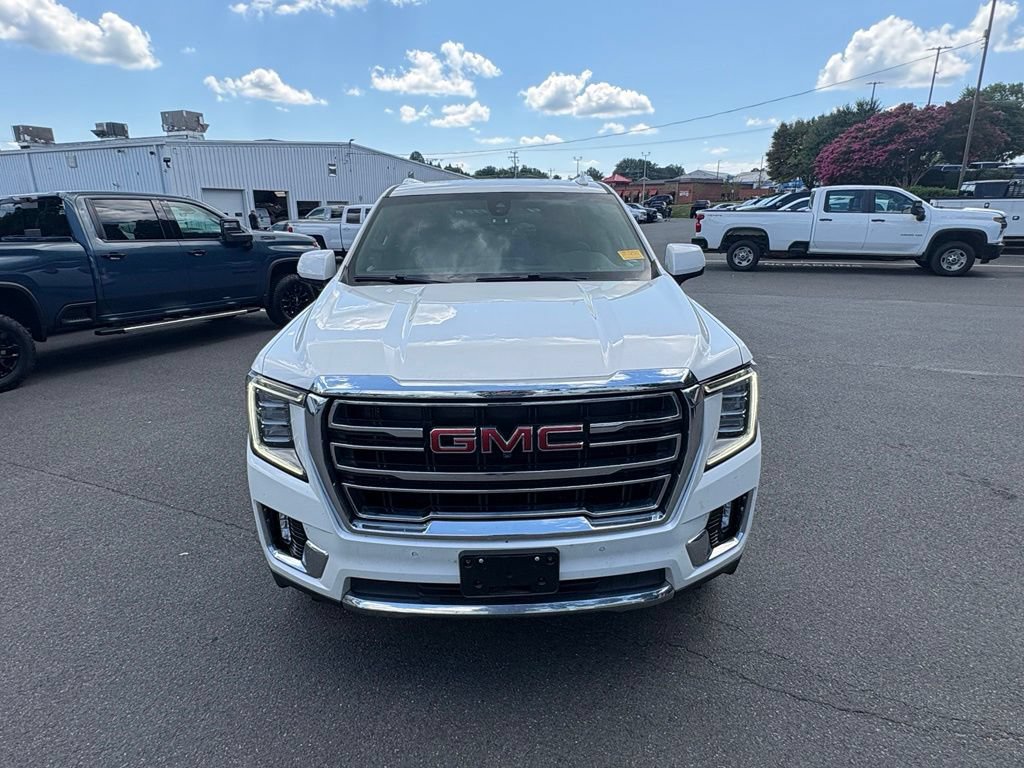 Used 2022 GMC Yukon SLT w/ SLT Luxury Package AWD/4WD image 4
