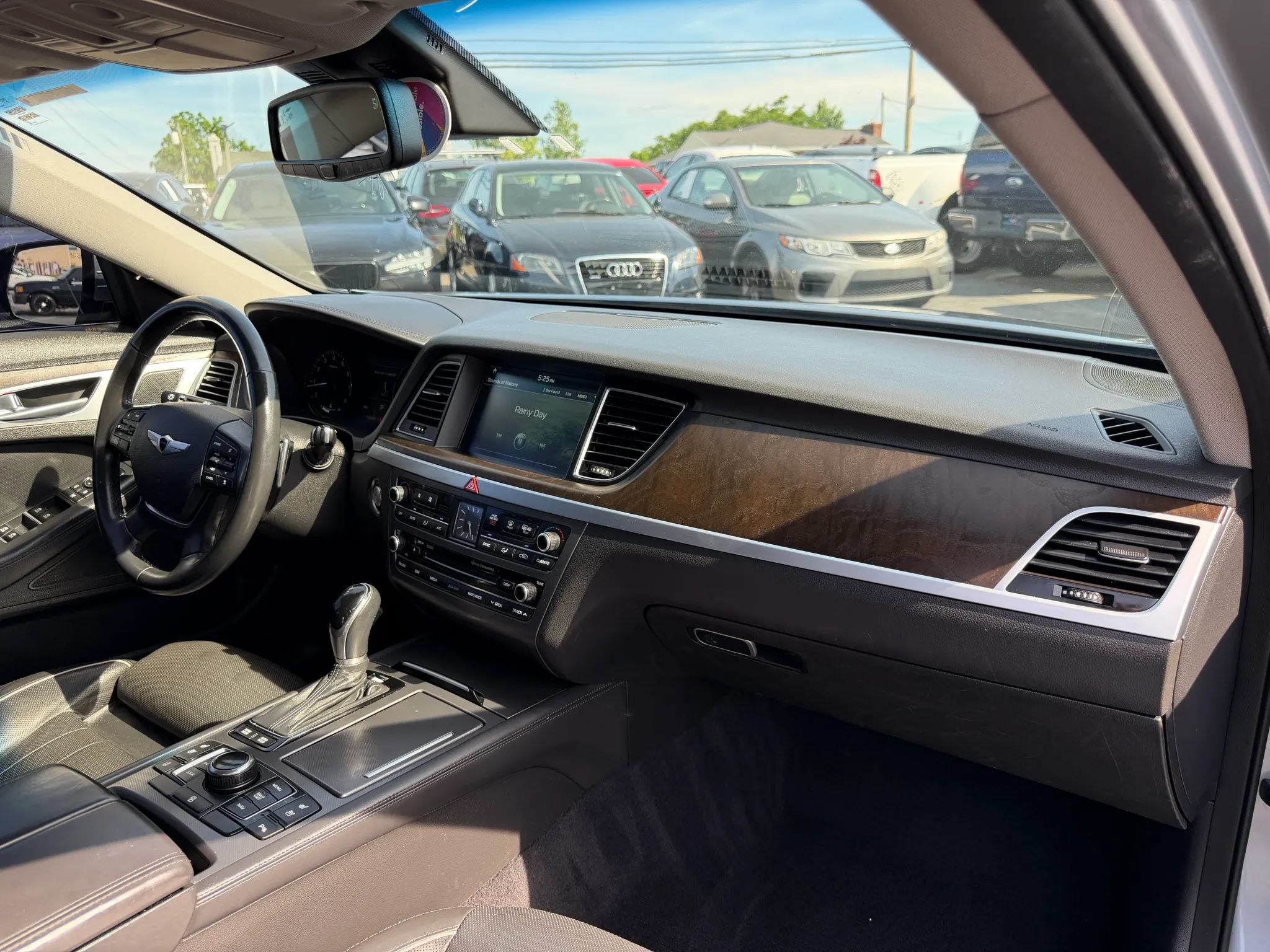 Used 2016 Hyundai Genesis 3.8 w/ Option Group 04 AWD/4WD image 16