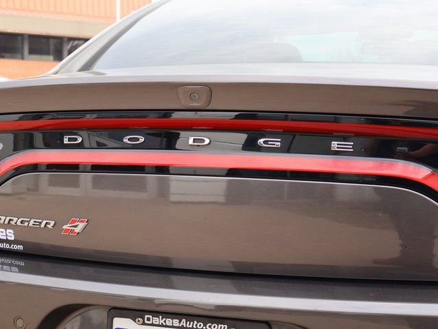 Used 2022 Dodge Charger SXT w/ Driver Convenience Group image 17