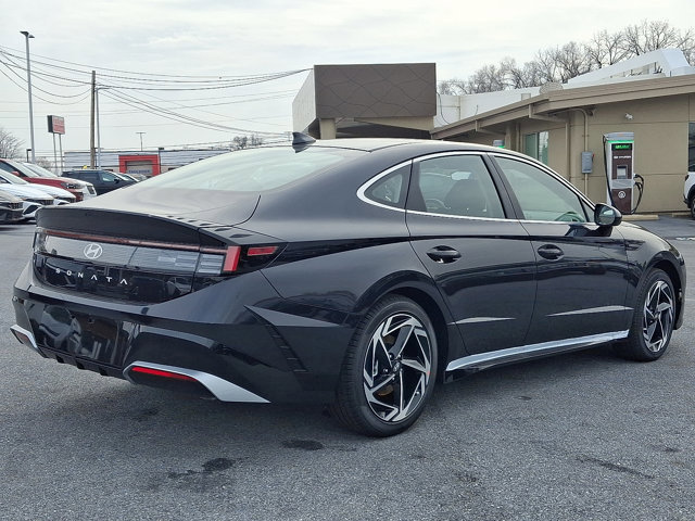 New 2026 Hyundai Sonata SEL FWD image 4