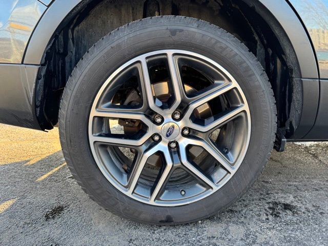 Used 2017 Ford Explorer Sport w/ Equipment Group 401A image 18