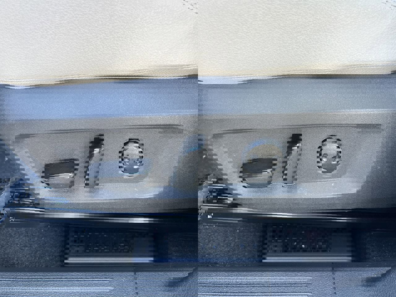 Certified 2025 Nissan Rogue SL FWD image 21