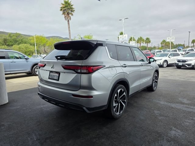 Used 2022 Mitsubishi Outlander ES FWD image 9