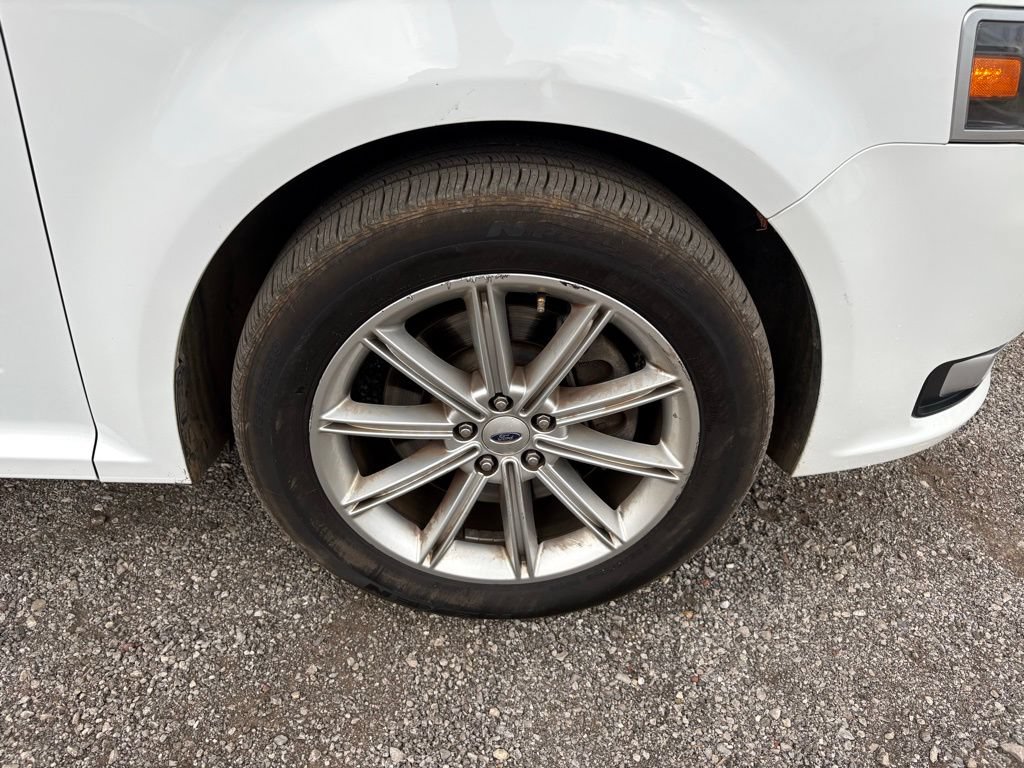 Used 2019 Ford Flex Limited FWD image 21