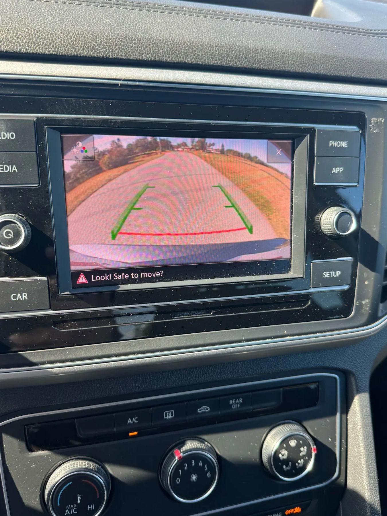 Used 2018 Volkswagen Atlas S image 30