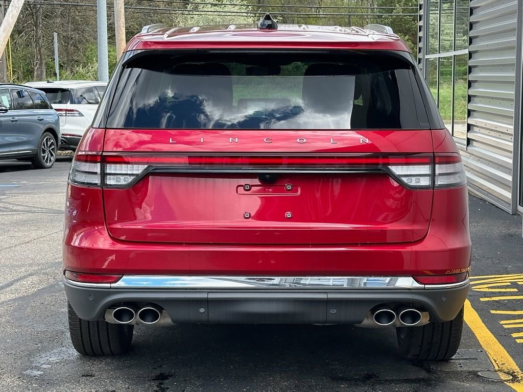 New 2026 Lincoln Aviator AWD image 4