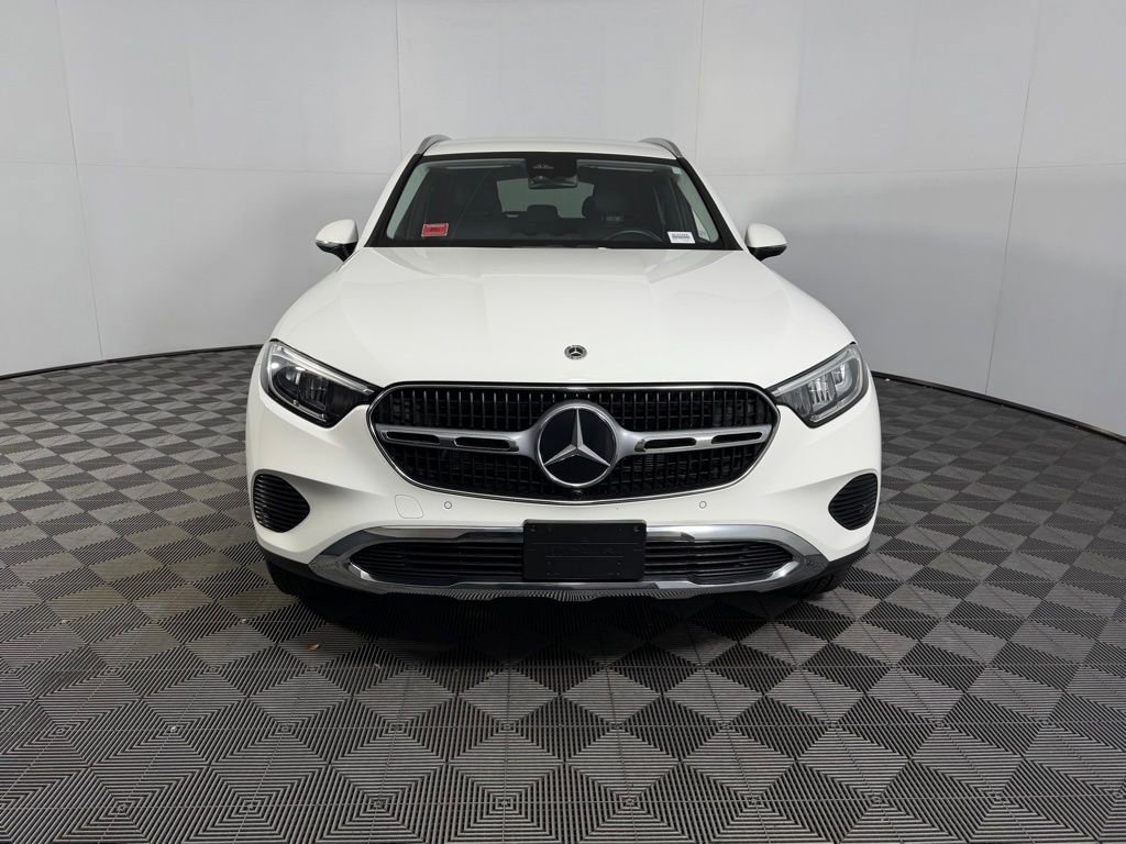Used 2024 Mercedes-Benz GLC 300 image 8