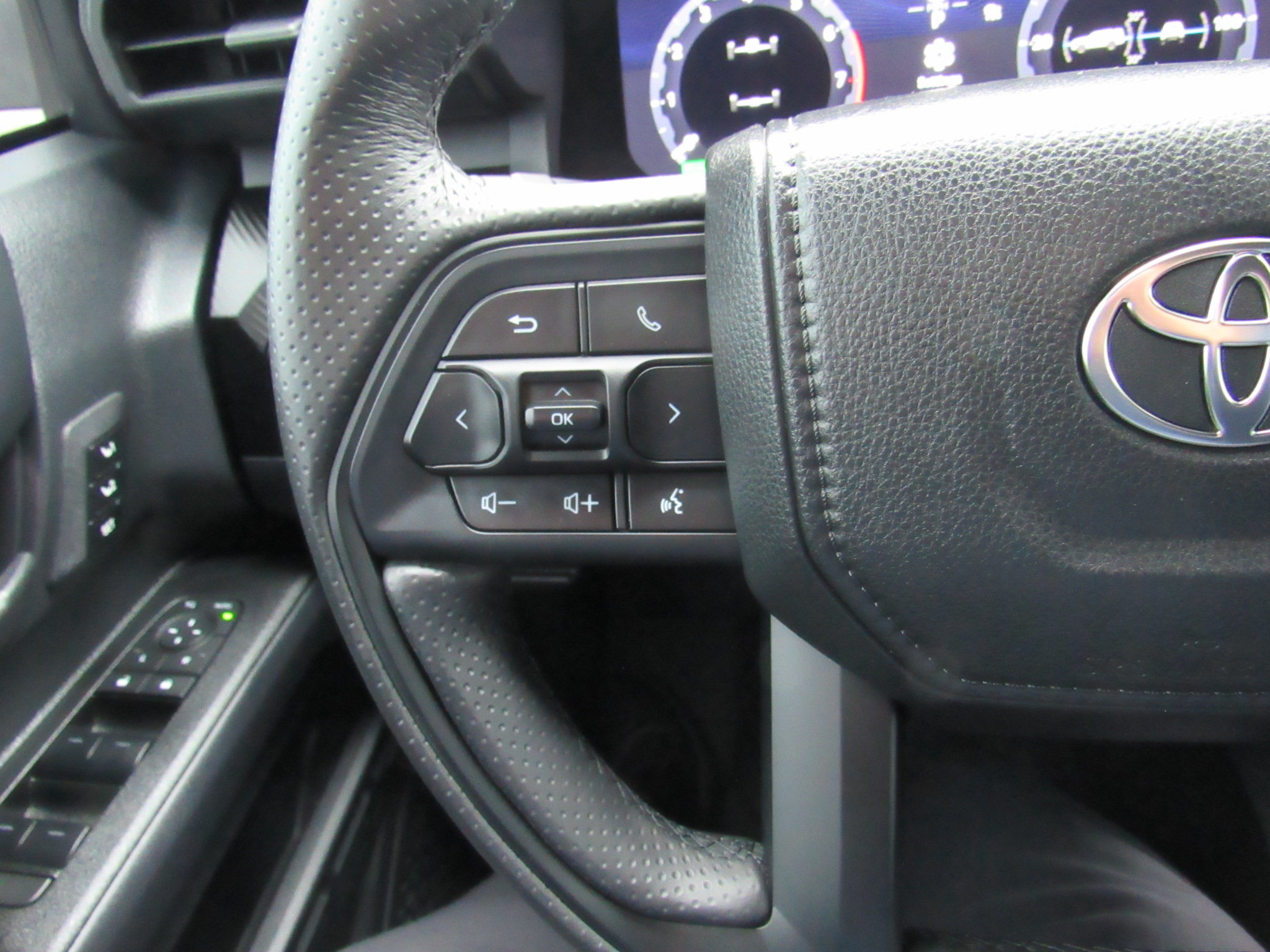 Used 2025 Toyota 4Runner TRD Pro AWD/4WD image 19