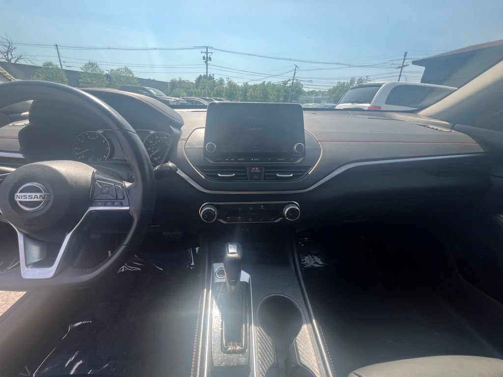 Used 2020 Nissan Altima 2.5 SR FWD image 32