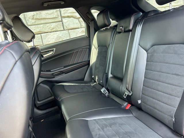 Used 2023 Ford Edge ST-Line AWD/4WD image 8
