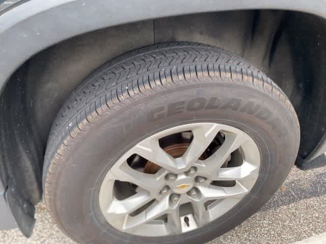 Used 2019 Chevrolet Traverse LT w/ LPO, Floor Liner Package AWD/4WD image 8