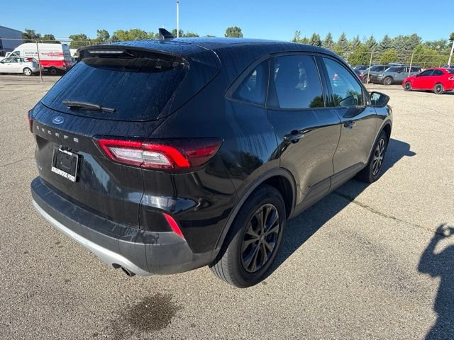 Certified 2025 Ford Escape Active FWD image 8