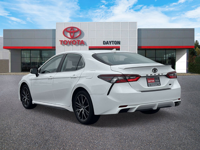 Used 2024 Toyota Camry SE w/ Cold Weather Package FWD image 8