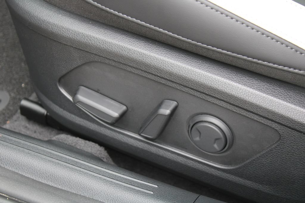 New 2026 Kia K5 GT-Line w/ GT-Line Premium Package FWD image 21