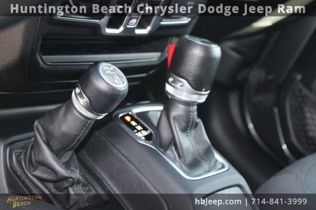 Used 2022 Jeep Wrangler Unlimited Sport image 29