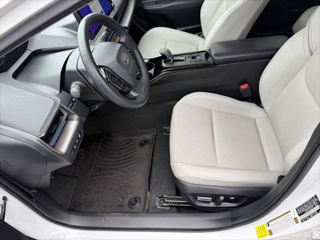 Certified 2023 Toyota Prius XLE AWD/4WD image 14