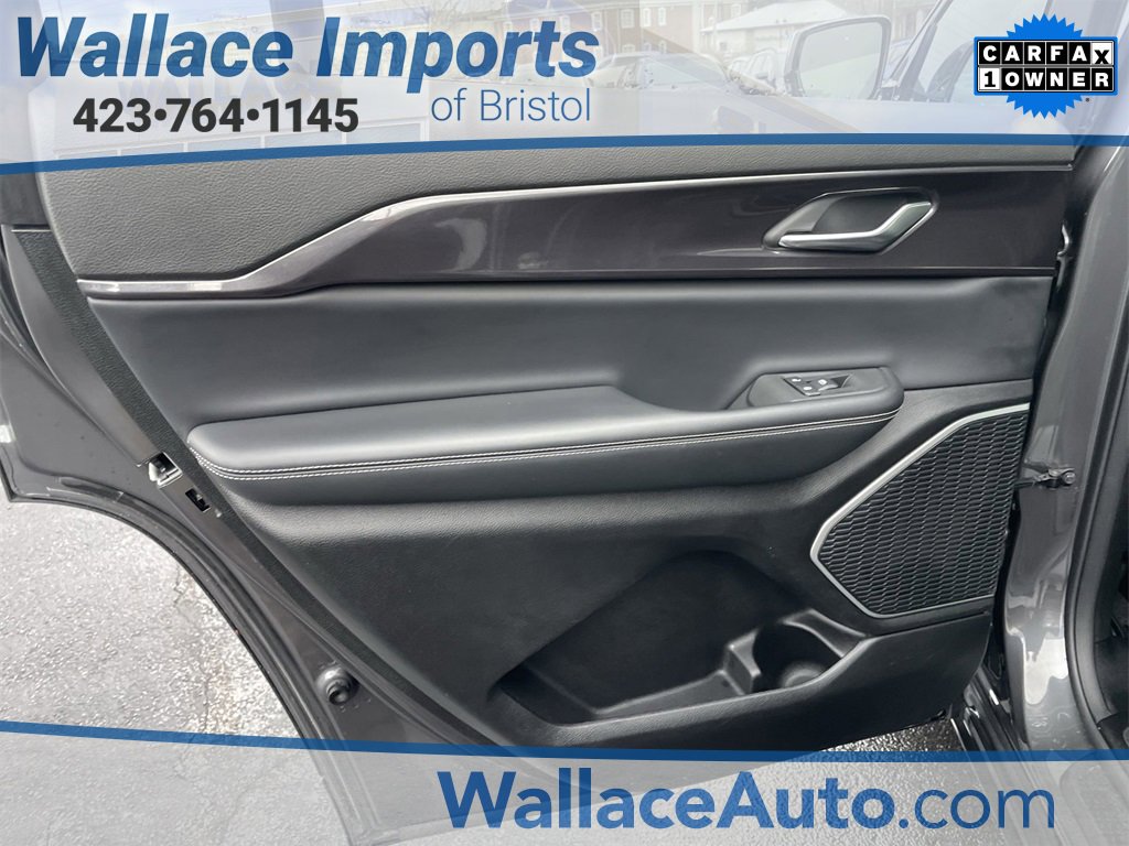 Used 2021 Jeep Grand Cherokee L Laredo image 20