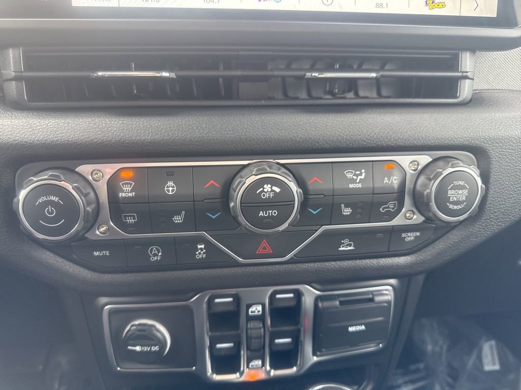 New 2025 Jeep Wrangler Unlimited Sport AWD/4WD image 18