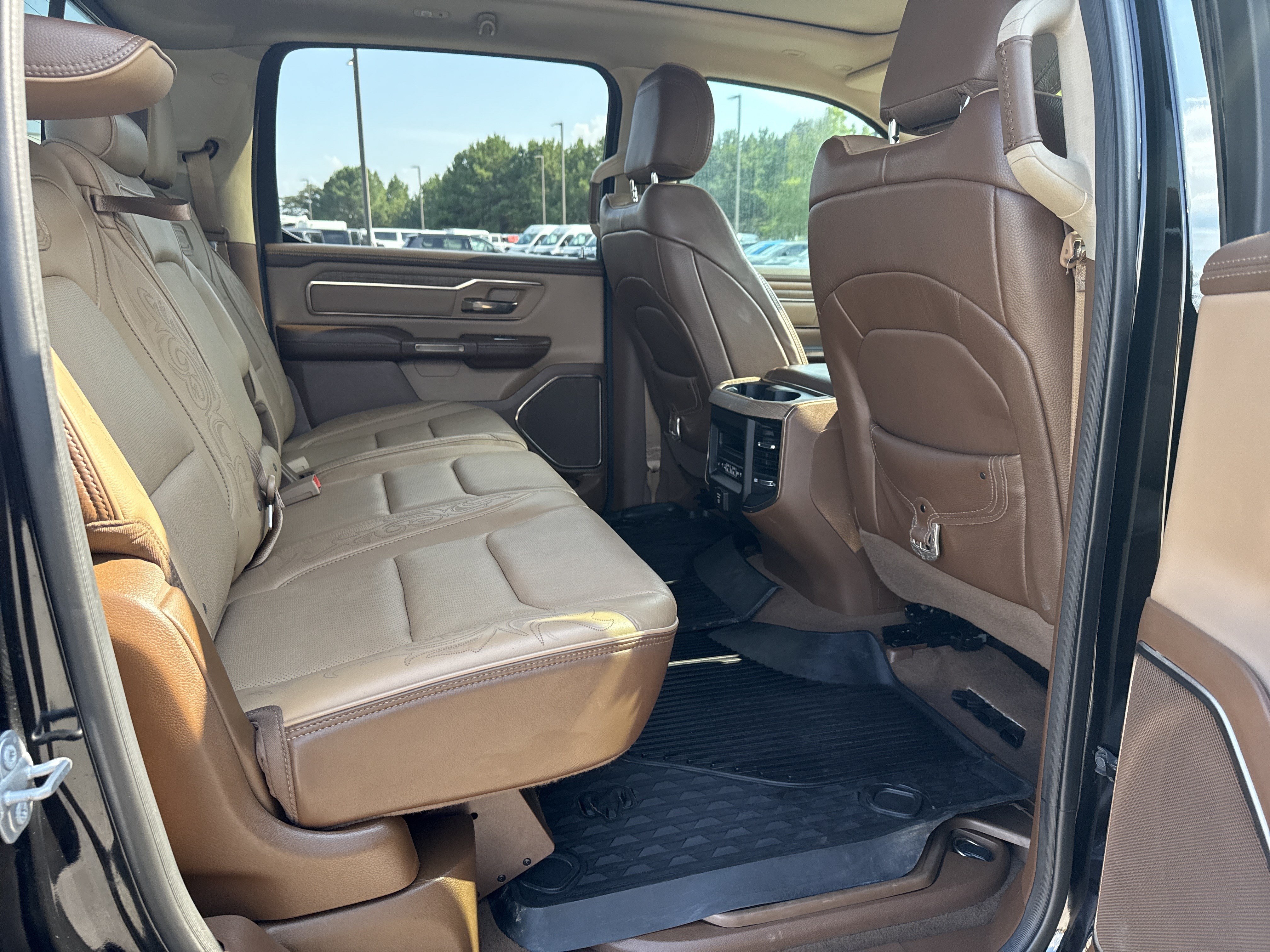 Used 2019 RAM 1500 Limited AWD/4WD image 14