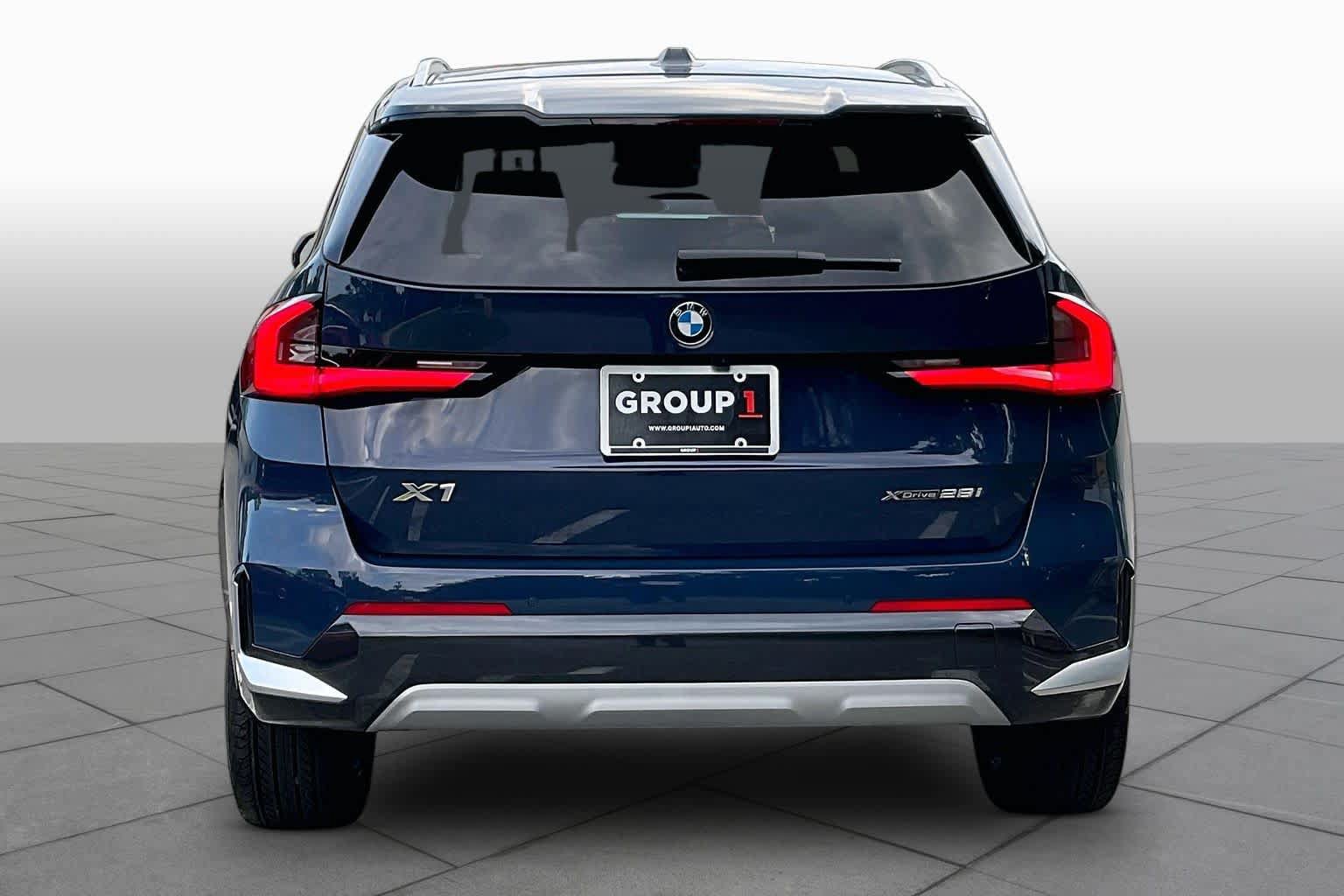 New 2026 BMW X1 xDrive28i w/ Technology Package AWD/4WD image 4
