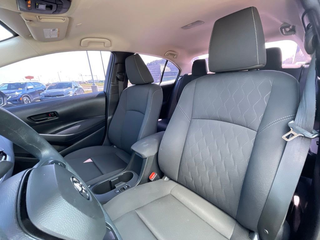 Used 2023 Toyota Corolla LE image 21