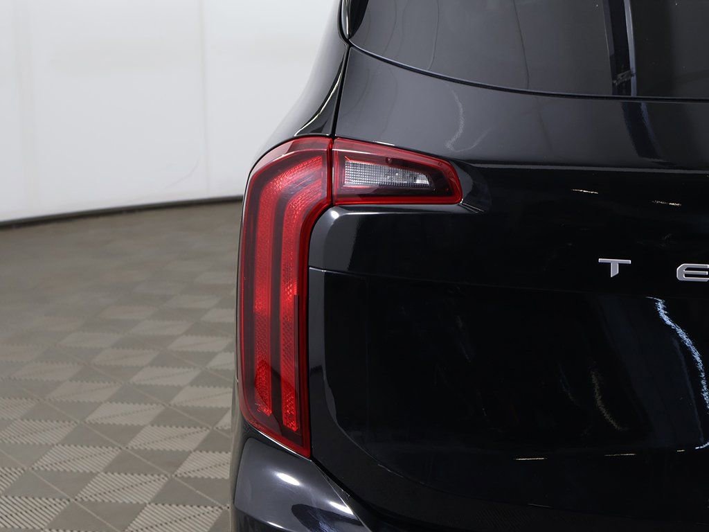 Used 2025 Kia Telluride S image 17