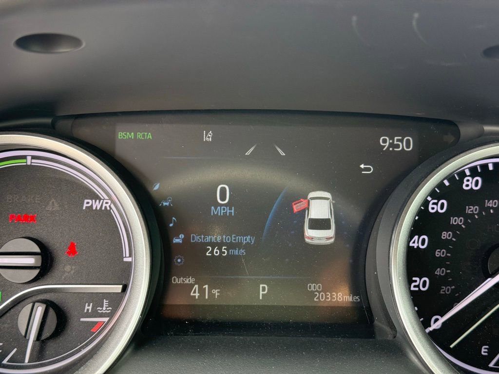 Used 2021 Toyota Camry XLE image 43