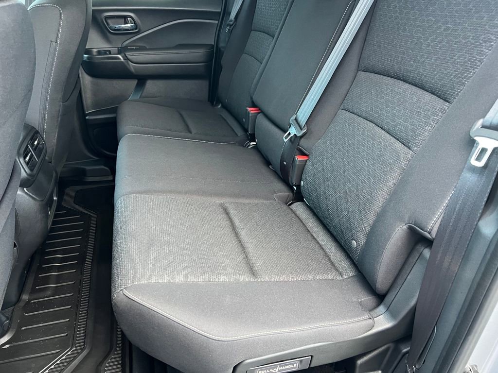 Used 2024 Honda Ridgeline Sport image 12