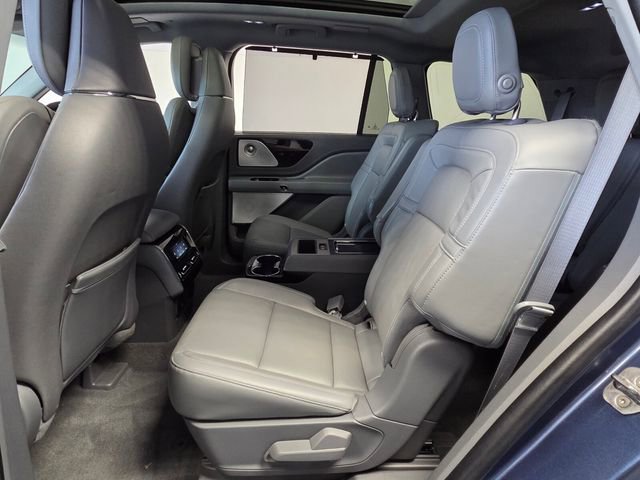 Used 2020 Lincoln Aviator Reserve w/ Equipment Group 202A AWD/4WD image 12