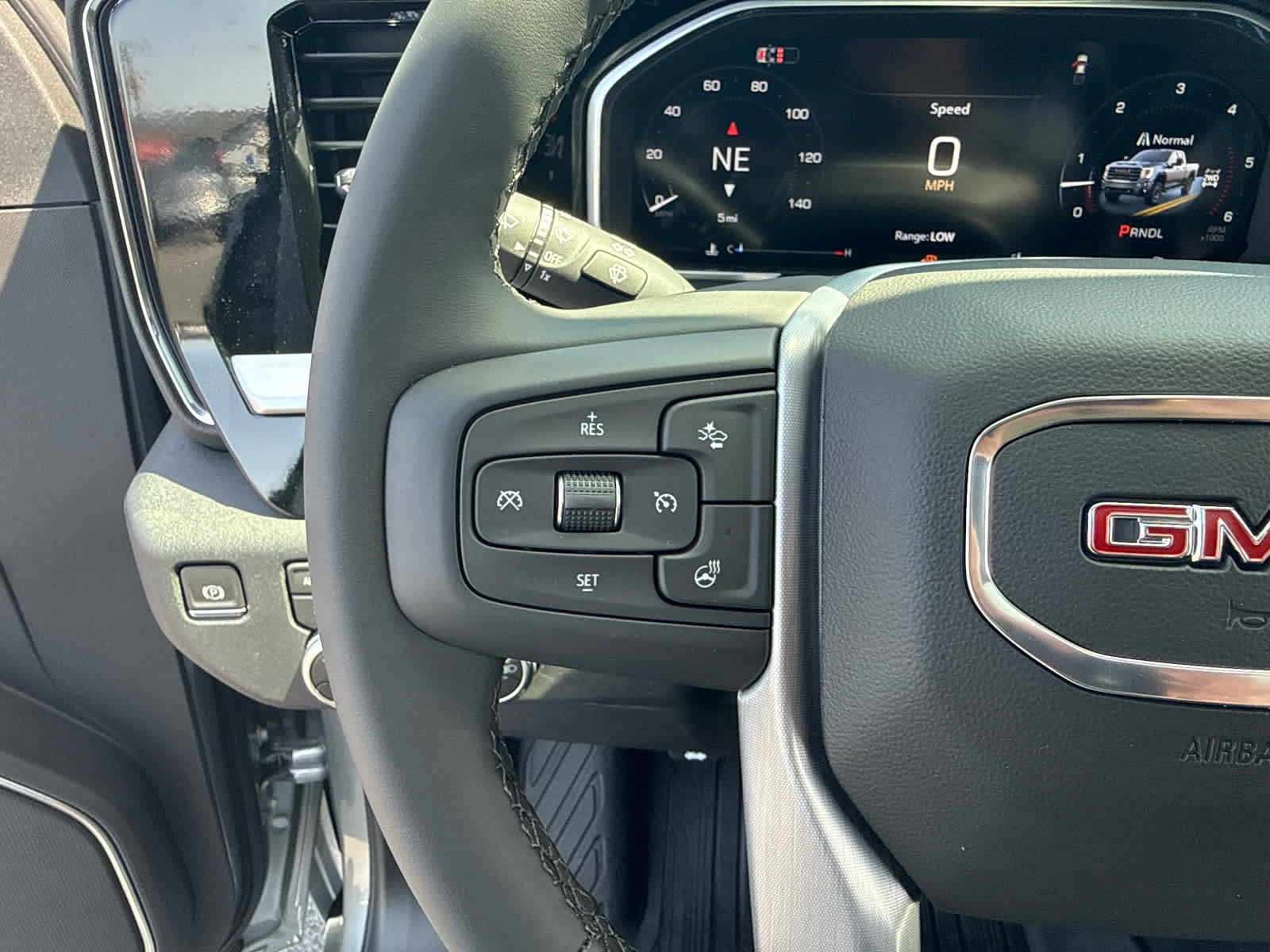 New 2026 GMC Sierra 3500 SLT w/ SLT Premium Package AWD/4WD image 18