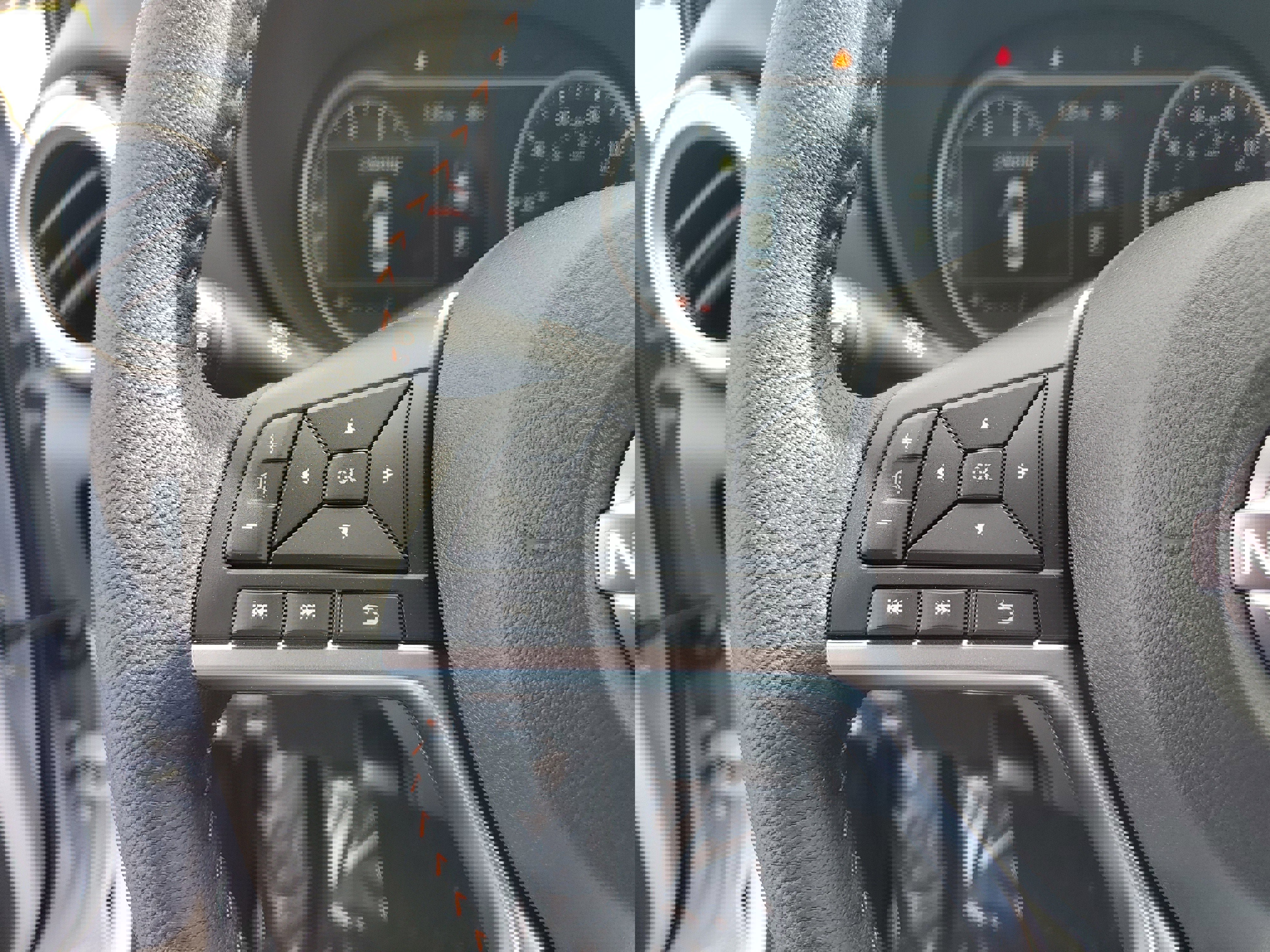 New 2025 Nissan Versa SR w/ Trunk Package image 21