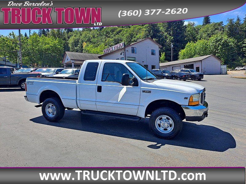 Used 2001 Ford F250 Lariat image 1