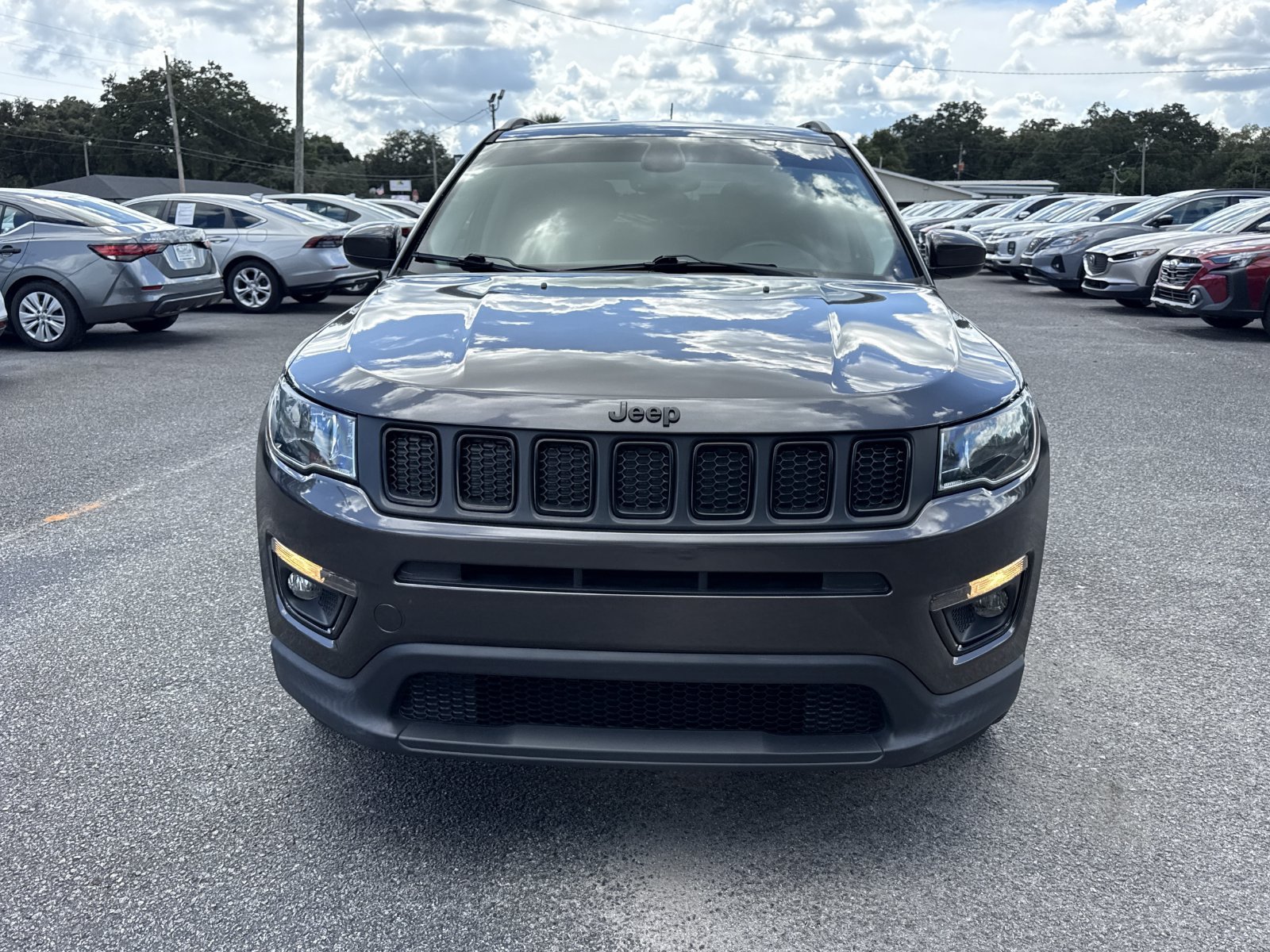 Used 2019 Jeep Compass Latitude FWD image 9