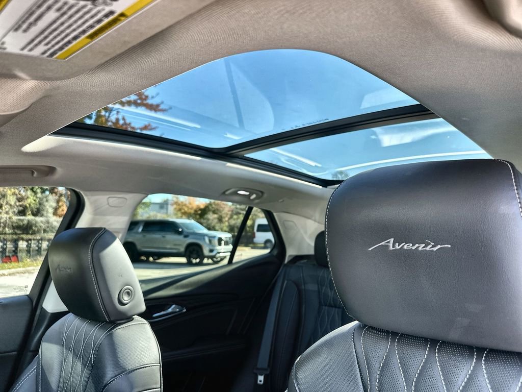 Certified 2023 Buick Envision Avenir FWD image 11