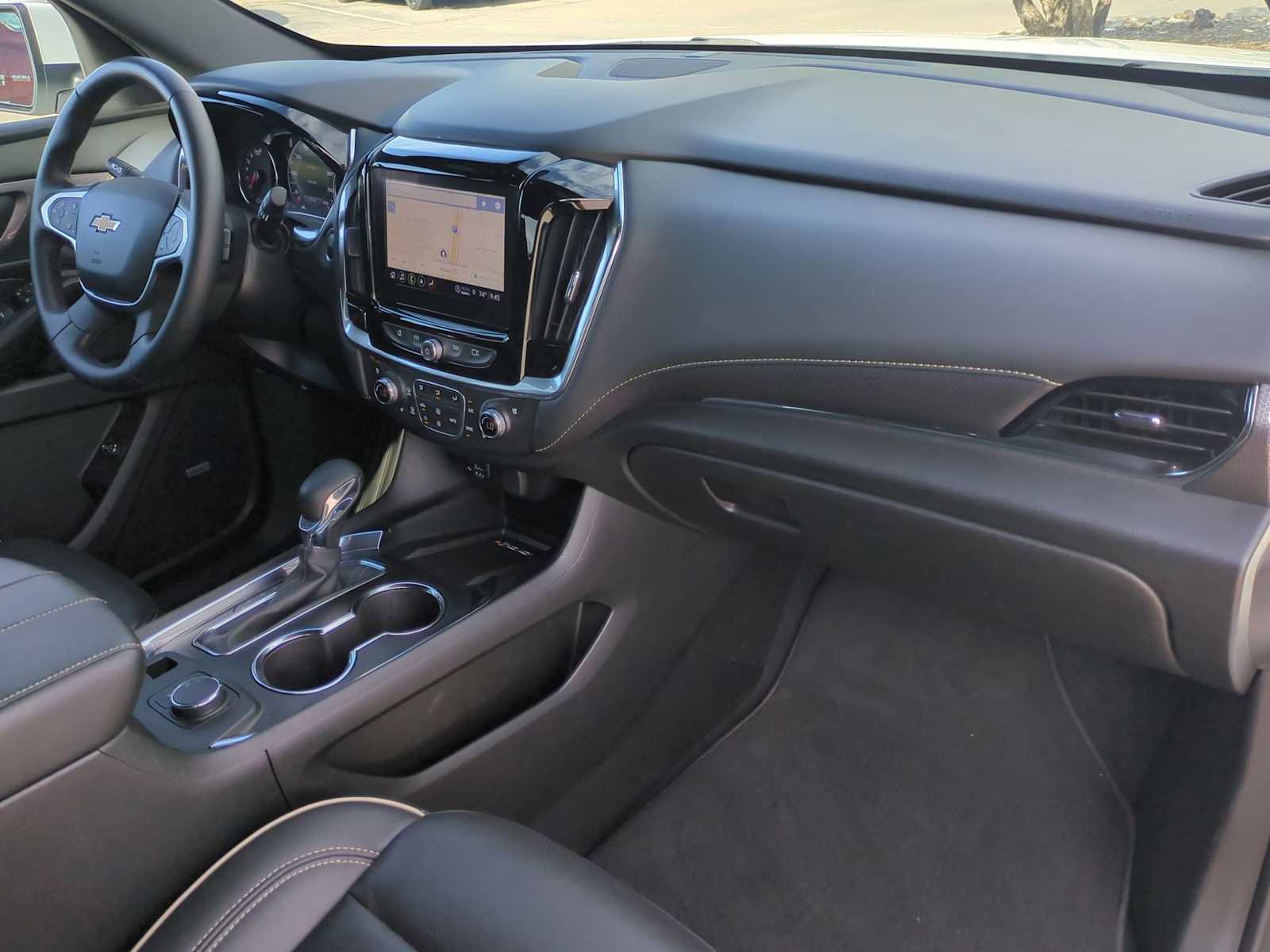 Used 2023 Chevrolet Traverse Premier image 29