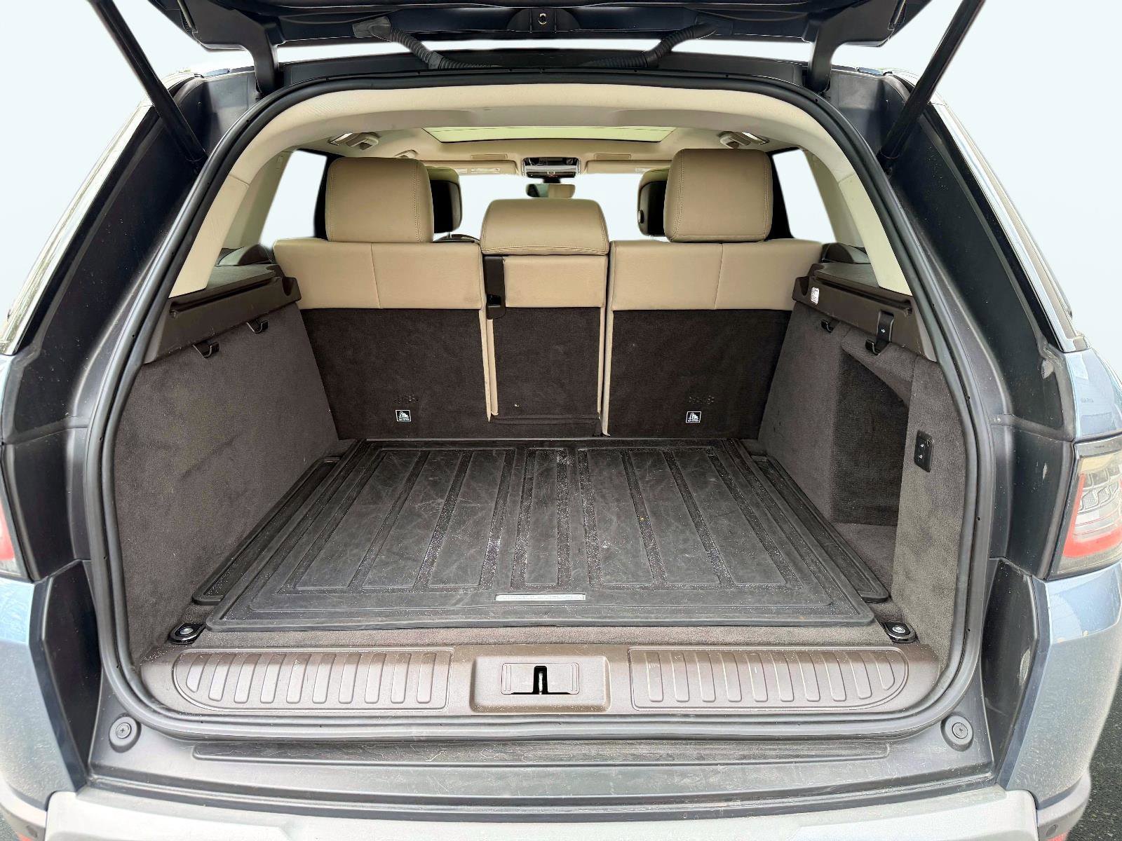 Used 2021 Land Rover Range Rover Sport SE image 35